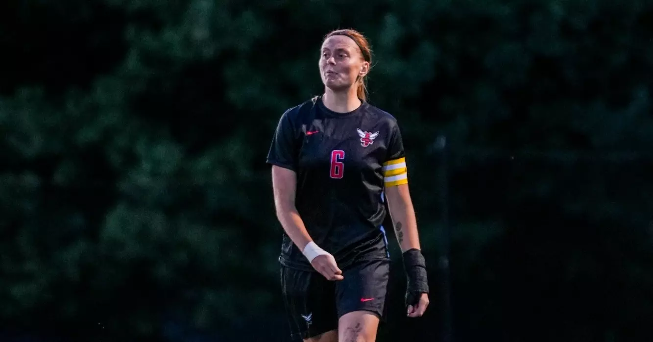 Megan Delaware 2 De balans tussen sport en studie: een student-athlete die gefocust is op haar academische verplichtingen.